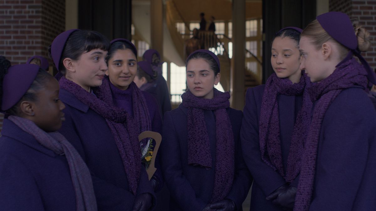 RECENZE: Svědectví je Příběh služebnice pro mladší publikum. Bez znalosti Gileádu si ho ale nepouštějte